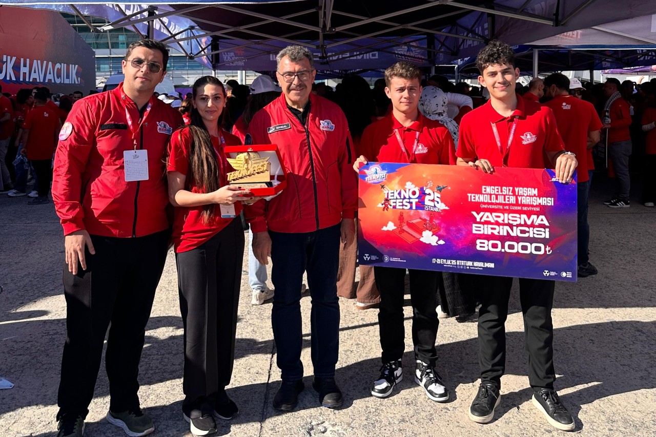 BDU-nun komandası “TEKNOFEST-2025”də tarixi uğura imza atdı - FOTOLAR